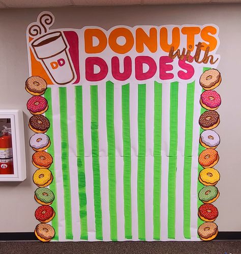 Photo booth Donuts With Dudes Craft, Grandparents Day Photobooth, Muffins With Mom Photo Backdrop, Fathers Day Event Ideas, Grandparent Day Photo Booth, Grandparents Day At School Photo Booth, Grandparents Day Photo Booth, Donut Photo Booth, Donuts With Dad Photo Backdrop