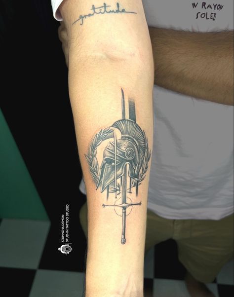 Simple Spartan Tattoo, Spartan Forearm Tattoo, Spartan Tattoo, Spine Tattoos, Best Tattoo Designs, Art Tattoos, Online Group, Best Tattoo, Tattoo Art