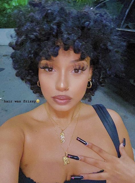 Short Curly Hair Big Chop, Moriah Kaelyn Nails, Moriah Kaelyn Short Curly Hair, Curly Short Fro, Short Curly Afro Black Women, Moriah Kaelyn Curly Hair, Short Big Curly Hair, Short Curly Fro Black Women, Short Curly Afro Natural Hair