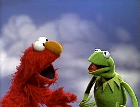 Cursed Elmo, Elmo Wallpaper, Elmo And Friends, Nostalgic Things, Sesame Street Muppets, Creation Station, The Muppet Show, Kids Tv Shows, Miss Piggy