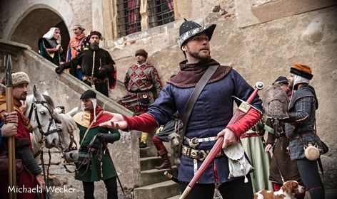 Hunting Party by MedievalJunkie.deviantart.com on @DeviantArt Owain Glyndwr, Medieval Outfits, Medieval People, Medieval Warriors, Medieval Costumes, Medieval Garb, Medieval Clothes, Hunting Party, Medieval Ages