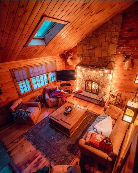 The Cabin Chronicles™ on Instagram: “Ready for the weekend.. 👌🏼 ▪ Photo by: @kylefinndempsey | Williamstown, MA #thecabinchronicles” Log Cabin Interior Design, Casa Hobbit, Cabin Interior Design, Luxury Log Cabins, Log Cabin Living, Log Cabin Interior, Cozy Log Cabin, Cabin Living Room, Small Log Cabin