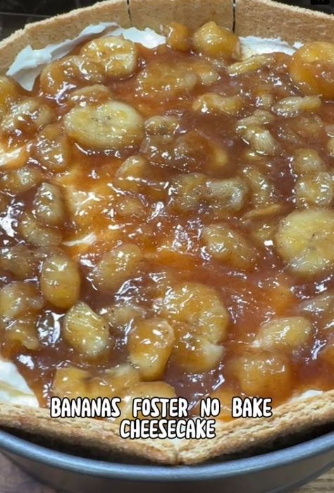 Banana Foster Cheesecake, Banana Foster, Blackstone Recipes, Best Banana Pudding, Cheesecake Toppings, Mississippi Mud, Baked Cheesecake Recipe, Bananas Foster, Banana Dessert