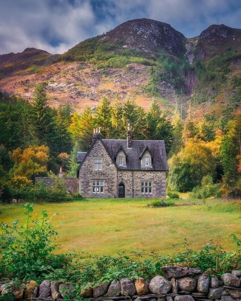 Scottish Cottages, Country Living Uk, England Countryside, Instagram Community, Glen Coe, Countryside Cottage, Landscaping Images, Highland Homes, Thatched Cottage