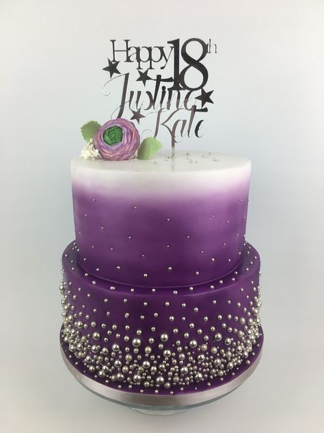 Purple and silver sparkles by JW Caketrip Purple And Silver Birthday Cake, Purple Birthday Cake For Women, Purple And Silver Cake, Purple And Silver Birthday Party, Purple Cake Designs Birthday, Sprinkles Birthday Cake, Purple Cakes Birthday, Purple Cake, Cake Decorating Courses