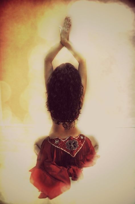 Belly Dancing Classes, Dancers Art, Dancing Aesthetic, Indian Aesthetic, Dance Art, Belly Dancers, Ethereal Art, Feminine Energy, Divine Feminine