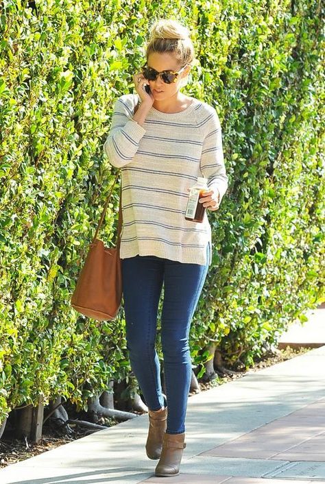 Lauren Conrad Outfits, Celebrity Clothing, Lauren Conrad Style, Outfits 2014, Best Outfits, Looks Chic, Sweaters And Jeans, Clothing Styles, Girly Outfits