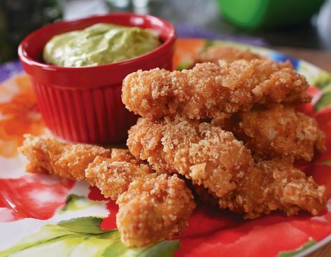 Recipe: The Pioneer Woman’s Pork Rind Chicken Strips – Cowboys and Indians Magazine Pork Rind Chicken, Avocado Dipping Sauce, Snacks Protein, Pork Rind, Creamy Avocado Sauce, Buttermilk Chicken, Crispy Fried Chicken, Pioneer Woman Recipes, Citrus Chicken