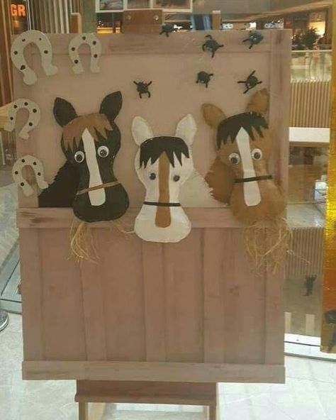 Horse Trunk Or Treat Ideas, Animal Stall Decoration Ideas Fair, Horse Trunk Or Treat, Petting Zoo Trunk Or Treat, Farm Themed Parade Float, Rodeo Parade Float Ideas, Western Parade Float, Barnyard Vbs Decorations, Wild West Classroom Theme