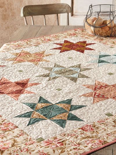 Amish Quilt Patterns, Traditional Quilt Patterns, Quilt Magazine, Quilted Table Toppers, Beginner Quilt Patterns, Pretty Quilt, Patchwork Quilt Patterns, Quilt Block Pattern, Traditional Quilts