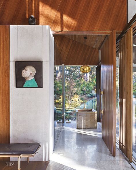 An Artfully Composed Residence in Australia by Peter Stutchbury Peter Stutchbury, Zinc Roof, Outdoor Baths, Walnut Dining Table, Interior Design Magazine, Built In Desk, Design Magazine, Concrete Patio, Farmhouse Style House