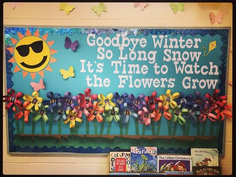 The Ultimate Guide to DIY Classroom Decoration for Spring - GODIYGO.COM Daycare Bulletin Boards, April Bulletin Boards, March Bulletin Board, Door Bulletin Boards, Class Bulletin Boards, Work Bulletin Boards, Summer Bulletin Boards, Spring Bulletin, Diy Classroom Decorations