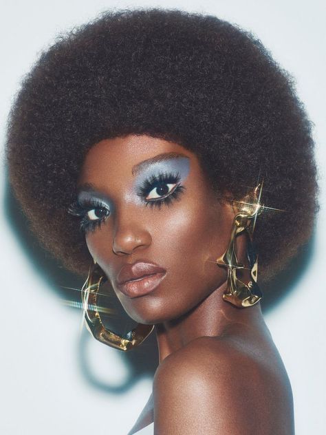 Afro Disco 70s, Disco Makeup Black Women, Disco Diva Makeup, 70s Disco Party Makeup, Black 70s Makeup, Editorial Hair Black Model, 80s Makeup Black Women, Disco Black Women, 70s Makeup Black Women