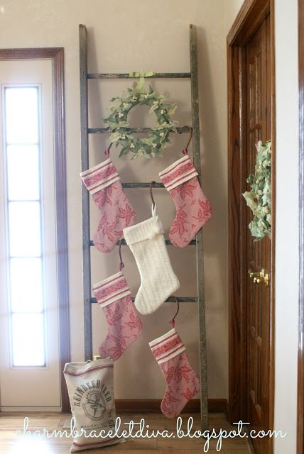 Stockings On Blanket Ladder, Christmas Stockings Ideas, Stocking Stand, Ladder Ideas, Hanging Christmas Stockings, Silver Christmas Decorations, Diy Burlap, Christmas Centerpieces Diy, Blanket Ladder