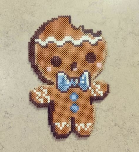 Gingerbread Perler Bead Patterns, Melty Beads Ideas Christmas, Winter Perler Beads, Perleplader Ideas Jul, Perler Beads Christmas, Christmas Perler Bead Patterns, Hama Beads Christmas, Hama Art, Christmas Perler Beads