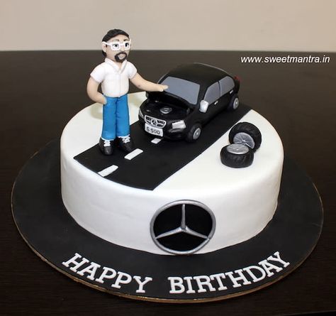 Mercedes S500 series car theme customized cake by Sweet Mantra - Customized 3D cakes Designer Wedding/Engagement cakes in Pune - http://cakesdecor.com/cakes/332104-mercedes-s500-series-car-theme-customized-cake Car Cakes For Men, Cars Cake Design, New Cake Design, Fondant Torte, Cars Theme Cake, Car Cakes, Truck Birthday Cakes, Cake For Boyfriend, Cars Birthday Cake