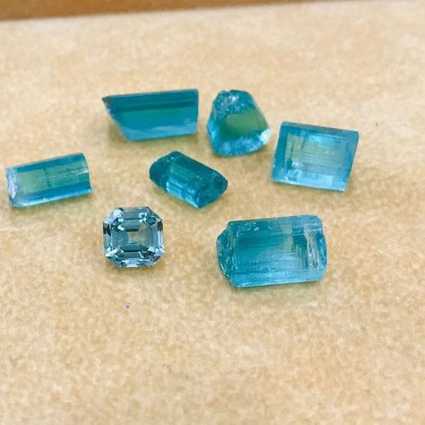 Aquamarine Crystal, Blue Tourmaline, Gems Jewelry, Stone Rocks, Rocks And Minerals, Geology, Aquamarine, Natural Stone, Tourmaline