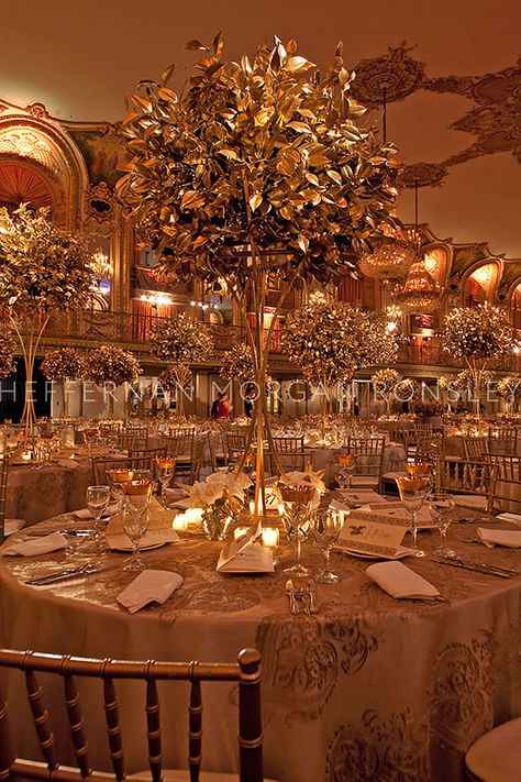 Luxury Autumn Wedding, Autumn Ball, Wonderland Wedding Decorations, Fall Ball, Gala Decorations, Gala Design, Peacock Wedding Theme, Metallic Wedding, Glam Party