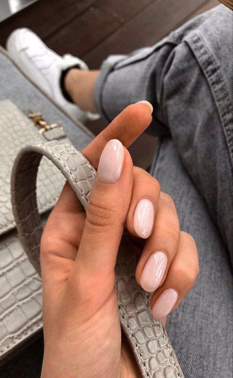 Shellac Nails Summer, Short Oval Nails, Nails Oval, Overlay Nails, Glitter Nails Acrylic, Turquoise Nails, Perfect Manicure, Casual Nails, Manicure Nails