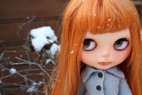 Blythe Redhead Doll, Pullip Dolls, Snow Girl, Blythe Custom, Cute Stuffed Animals, Doll Parts, Custom Dolls, Blythe Doll, So Sweet