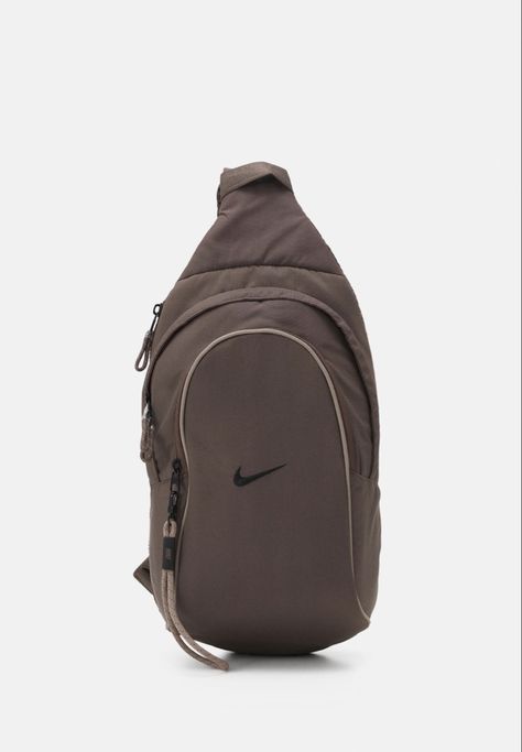 Nike Sling Bag, All Black Fashion, Across Body Bag, Grey Nikes, Low Sneakers, Fashion Updates, Dream Clothes, Bago, Nike Sportswear