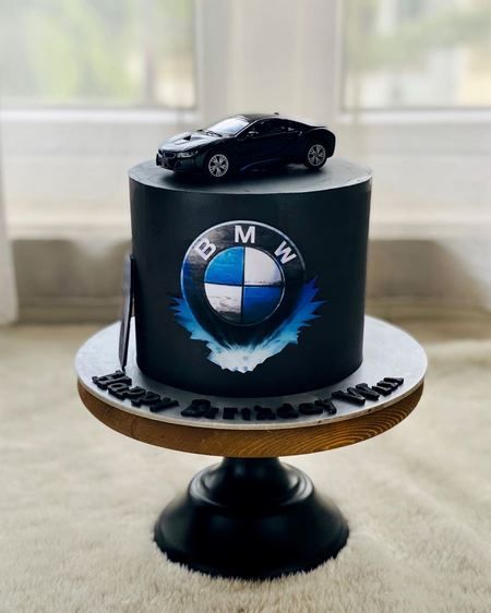 Birthday Decor For Him, Masculine Cake, Motorcycle Birthday Cakes, Car Cakes For Boys, Bmw Cake, Cars Cake Design, Cake Designs For Boy, Boys First Birthday Cake, 9th Birthday Cake