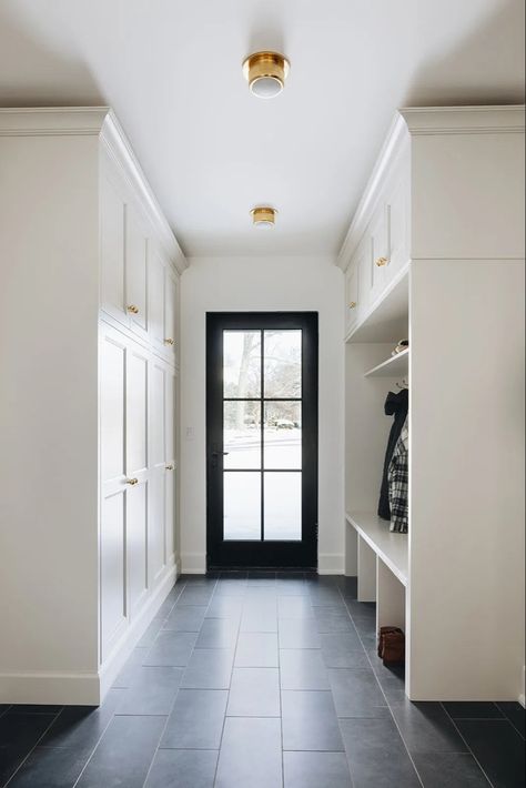 Mudroom, interiors, interior ideas, neutral interiors Jean Stoffer Design, Stoffer Home, Jean Stoffer, Mudroom Laundry Room, Joinery Details, Mudroom Design, Boot Room, Laundry Mud Room, Decoration Inspiration