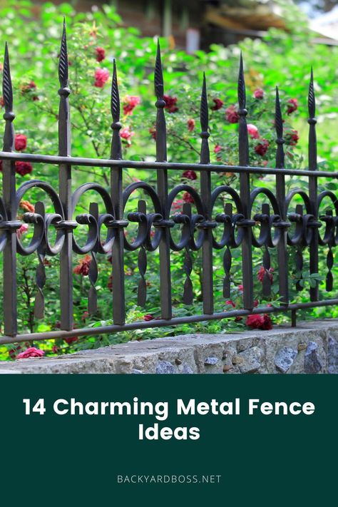 If you want to increase the curb appeal of your property, making it look beautiful, you have to surround it with a metal fence. Since there are plenty of designs to choose from, today we prepared 14 charming metal fence ideas so you can find something suitable! Front Yard Wrought Iron Fence Ideas, Antique Fence Ideas, Wrought Iron Fencing Ideas, Wrought Iron Garden Fence, Iron Fencing Ideas Front Yards, Garden Border Fence Ideas, Metal Fences And Gates Front Yards, Cast Iron Fences And Gates, Low Wrought Iron Fence Front Yard