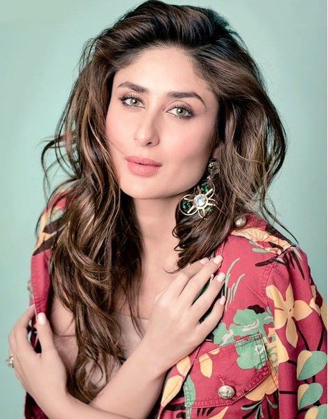 Gallery Photoshoot, Kareena Kapoor Photos, Kareena Kapoor Pics, Cute Haircuts, Kareena Kapoor Khan, Ali Khan, Shah Rukh Khan, Kareena Kapoor, Hilary Duff