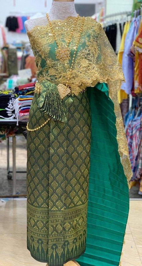 Lao Clothing, Traditional Thai Dress, Traditional Dresses For Kids, Thailand Traditional Dress, Laos Clothing, Cambodian Clothes, Thai Silk Dresses, Cambodian Dress, Khmer Dress