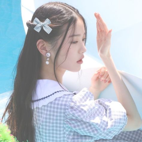 Blue Princess Aesthetic, Kpop Hair, Light Blue Aesthetic, Princess Aesthetic, White Aesthetic, Blue Aesthetic, Elegant Outfit, Aesthetic Pictures, Straight Hairstyles