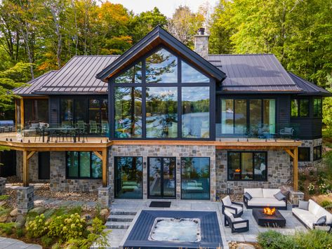 Tahoe Home Exterior, Lake Modern House, 6 Bedroom Lake House Plans, Lakefront Cottage Plans, Cottage Plans Lakeside, Unique Lake House Ideas, Lake House Designs Exterior, Colorado Lake House, Muskoka Cottage Exterior