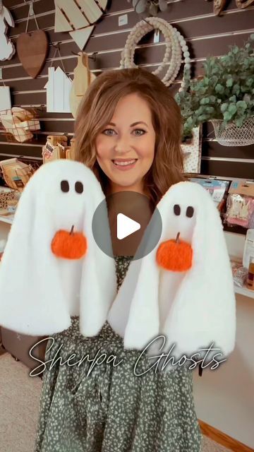 Barefoot&FreckledLLC on Instagram: "DIY Sherpa Ghosts 👻🎃" Primitive Ghost Diy, How To Make Halloween Ghosts, Sherpa Ghost Diy, Homemade Ghost Decorations, Felt Ghost Diy, Easy Diy Ghost Decorations, Ghost Ideas For Halloween, Halloween Diy Ghosts, Yarn Ghosts Diy