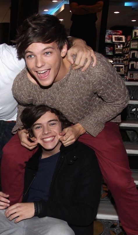 Louis Tomlinson, Harry Styles