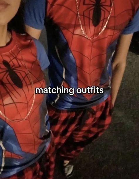 Matching Spiderman, Matching Fits, Romantic Date Night Ideas, Couple Fits, Cute Date Ideas, Me And Bae, Couple Things, Cute Couple Outfits, Perfect Relationship