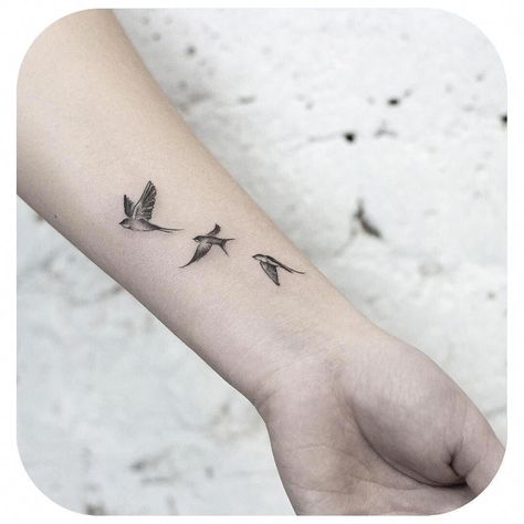 Black Birds Tattoo, 3 Bird Tattoos For Women, Swallows Flying, Berg Tattoo, Swallow Bird Tattoos, Tattoos Tiny, Bird Tattoo Back, Little Bird Tattoos, Tiny Bird Tattoos