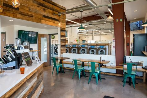 Trendy Laundromat, Laundromat Layout, Aesthetic Laundromat, Retro Laundromat, Laundromat Aesthetic, Laundromat Design, Laundry Cafe, Coin Laundromat, Organized Apartment