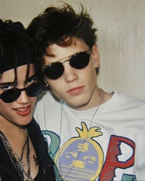 Corey Haim, 90s Men, Haim, 80s Men, Man O, 1980s Fashion, Lost Boys, New Pictures, Pretty People