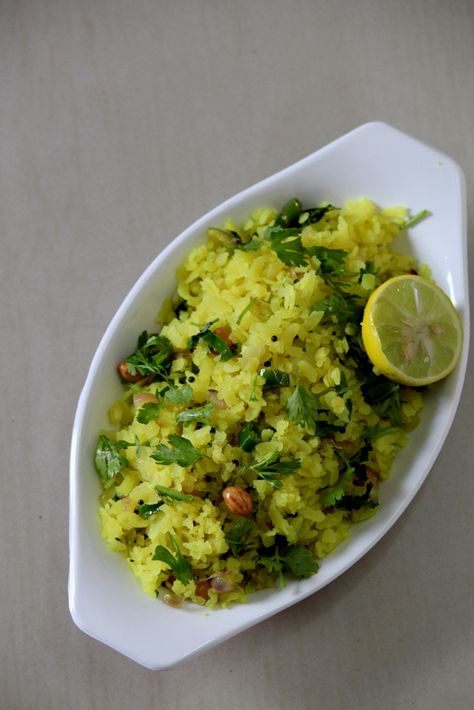 Kanda Poha recipe is a popular maharashtrian snack recipe and a breakfast recipe made with poha/atukulu is a quick snack recipe good to go during tea time.. Kanda Poha Recipe, Kanda Poha, South Indian Vegetarian Recipes, Poha Recipe, Taste Food, Aloo Gobi, Breakfast Recipes Indian, Quick Recipes Snacks, Quick Snack