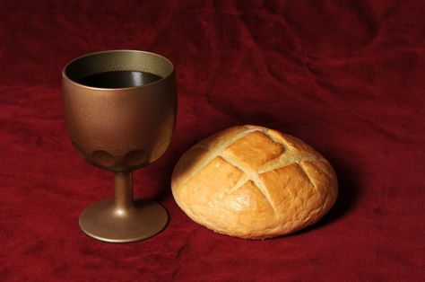 Communion elements represented by bread and wine over a red back Communion Bread Recipe, Bread And Wine, Broccoli Pasta Recipe, Communion Cups, Sabbath Rest, Maundy Thursday, Bible Study Help, Blood Of Christ, Be Good To Me