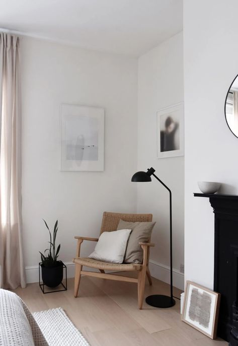 Ch25 Chair, Ch25 Lounge Chair, Clean Interior Design, Danish Interior, Beige Minimalist, Unique Floor Lamps, Minimalist Bedroom Design, Bedroom Bliss, Carl Hansen