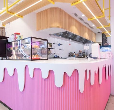 Ice Cream Design Shop, Ice Cream Store Ideas, Ice Cream Shop Counter, Ice Cream Store, Ice Cream Menu, Service Counter, Melting Ice Cream, Bakery Interior, Bakery Design Interior