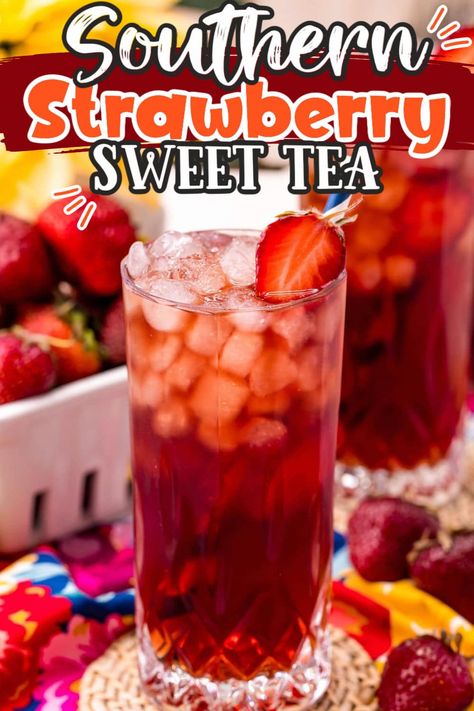 Strawberry Sweet Tea, Southern Iced Tea, Sweet Tea Recipes, Tea Drink Recipes, Homemade Soda, Soda Shop, Strawberry Drinks, Drink Recipes Nonalcoholic, Summertime Drinks