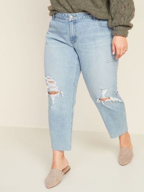 f5c3dd7514bf620a1b85450d2ae374b1desc48419557ri Plus Size Ripped Jeans, Women's Plus Size Jeans, Boyfriend Fit Jeans, Distressed Boyfriend Jeans, Old Navy Women, Plus Size Jeans, Cut Jeans, Fall Wardrobe, Jean Outfits