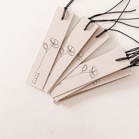 Bobbin&Beau on Instagram: “When the guest list gets shorter everyone is a V.I.P 🤩 Place cards are a great way to dress up your table and make your guests feel super…” Card Branding Design, Intimate Events, Wedding Micro, 달력 디자인, Idee Cricut, Packaging Ideas Business, Creative Bookmarks, Small Business Packaging Ideas, Clothing Packaging