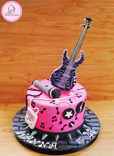 Rockstar Cake for Hanna | AJ Food Creations | Flickr Pop Star Cake, Karaoke Birthday Cake, Rock Star Birthday Cake, Rockstar Cake, Rock Star Cakes, Bolo Musical, Pop Star Party, Disco Cake, Rodjendanske Torte