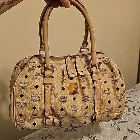 MCM VESITOS HANDBAG Mcm Handbags, Authentic Bags, Handbags, Leather, Fashion Trends, Closet, How To Wear, Fashion Tips, Clothes Design