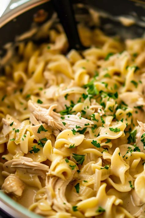 Creamy Chicken And Noodles, Chicken And Egg Noodles, Chicken And Noodles, Potato Pasta, Best Grilled Cheese, Leftover Rotisserie Chicken, Dinner Prep, One Pot Chicken, Savory Sauce