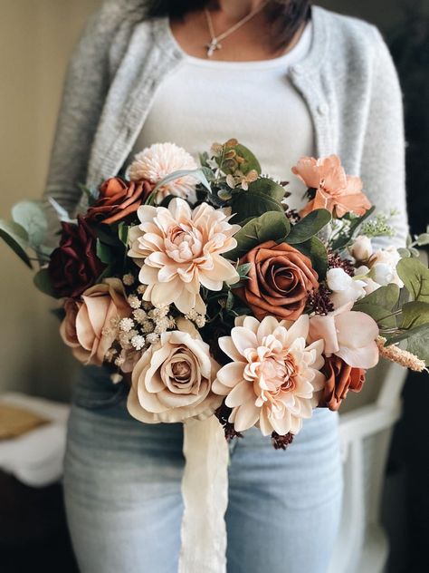 Burnt Orange And Pink Bouquet, Fall Dusty Rose Wedding, Fall Wedding Colors With Pink, Romantic Fall Wedding Florals, Dusty Pink And Orange Wedding, Fall Color Bouquet, November Bridal Bouquet, October Wedding Florals, Pink Fall Wedding Colors