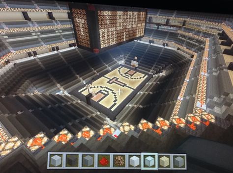 Minecraft Basketball Hoop, Minecraft Basketball Court, Minecraft Gym, Minecraft Stadium, Minecraft Realistic, Minecraft Homes, Basketball Field, City Minecraft, Minecraft Modern City